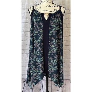 Avenue Women’s Floral Sleeveless Blouse (Size 26/28)